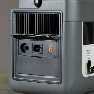 Портативная электростанция FUBAG AS 2400i (аккумулятор LiFePO4) в Смоленске фото