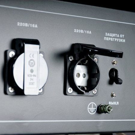 Бензиновый генератор FUBAG BS 3300 A ES с электростартером и коннектором автоматики Бензиновый генератор FUBAG BS 3300 A ES с электростартером и коннектором автоматики в Смоленске фото